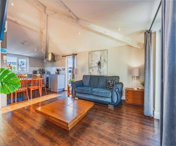 Quiet Victorian Flat, Gloucester Road, Fast Wifi