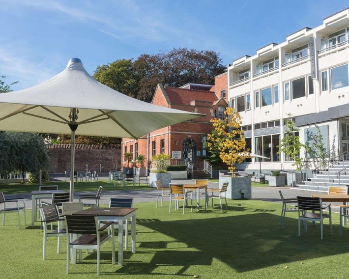 The Lincoln Hotel