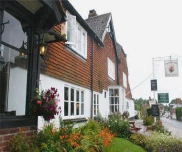 The Bear Inn And Burwash Motel