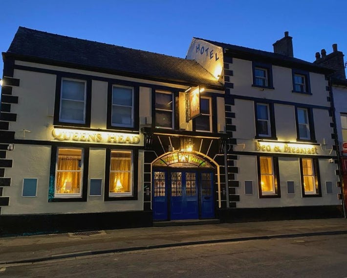 The Queen's Head Hotel