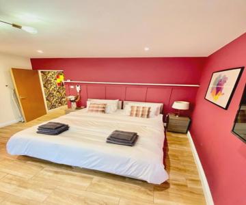 Beautiful City Centre Studio - Central Location
