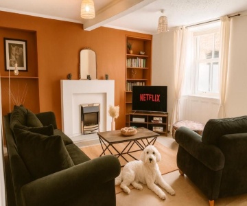 Bourne Cottage, Stylish 3 Bed, Sleeps 7, Pet Friendly, Central Castleton
