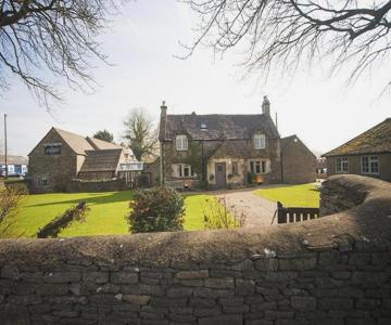 The Ragged Cot - Restaurant with rooms