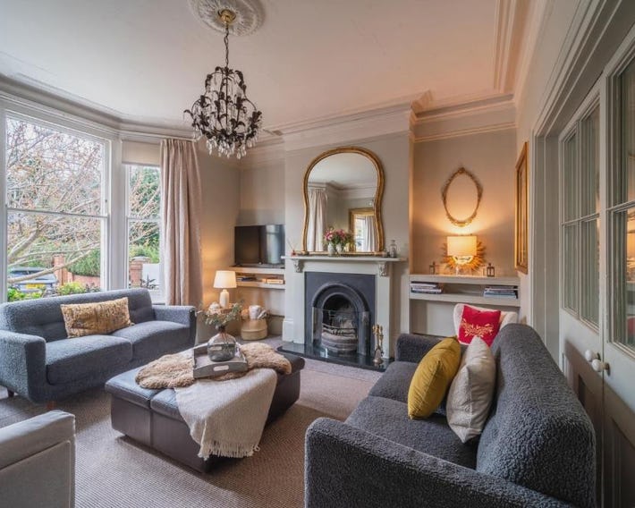 Victorian Townhouse 5 bedrooms Cheltenham