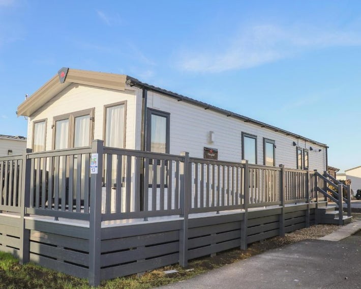 Chichester Lakeside Holiday Park