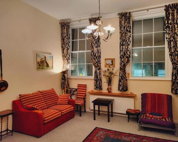 Georgian Style Apartment