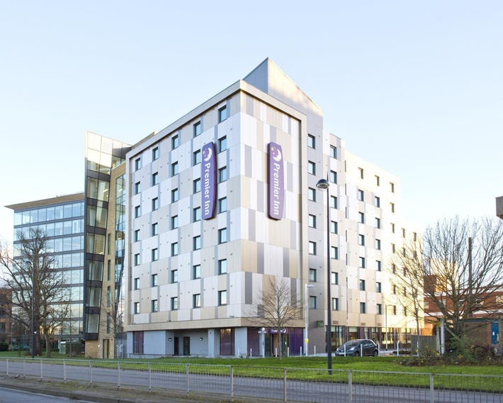 Premier Inn Maidenhead Town Centre Hotel