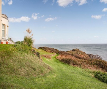 Headland Cottages