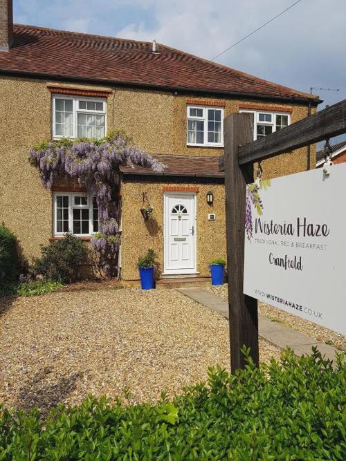 Wisteria Haze Bed & Breakfast