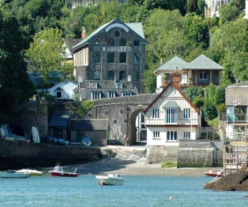 No1 The Pottery, Dartmouth