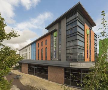 Holiday Inn Express Dunstable
