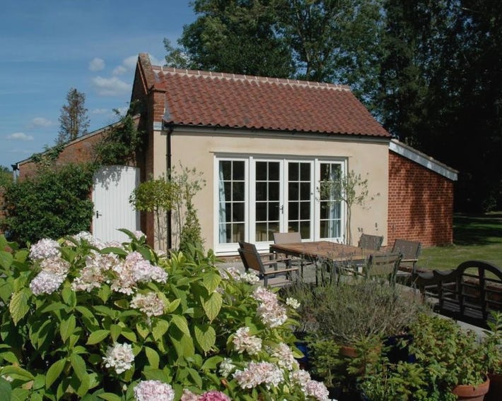 Field Cottage Bed and Breakfast