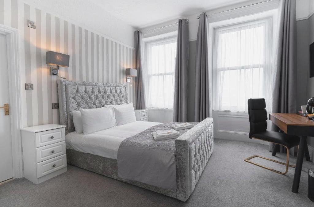 The Pier Hotel