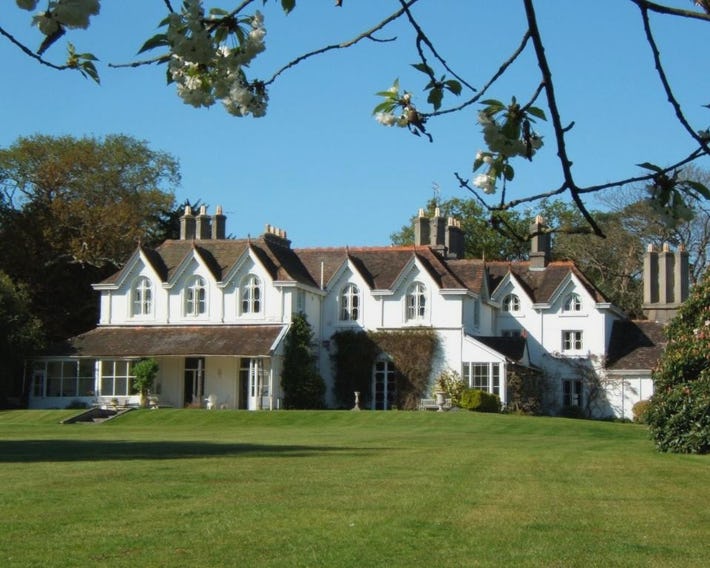 Hollybank House