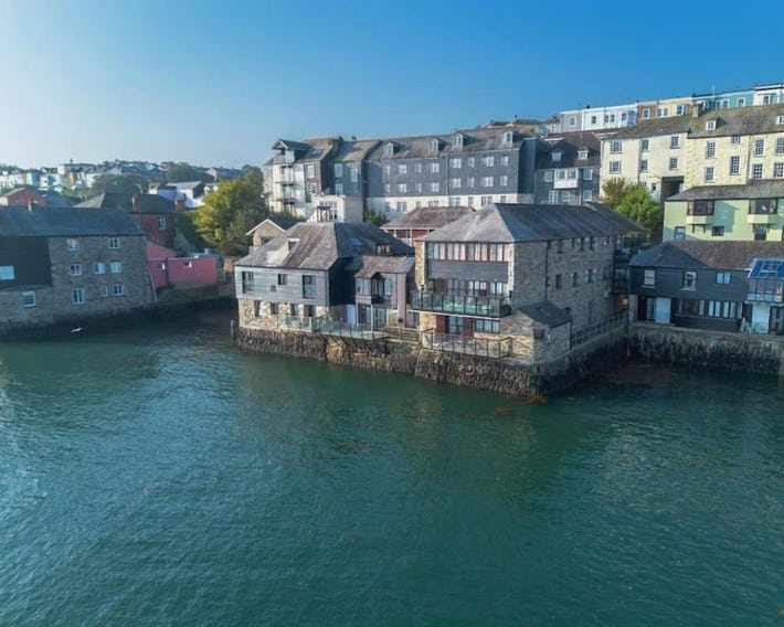 Janes Court, Packet Quays