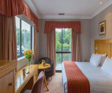 Lakeside International Hotel