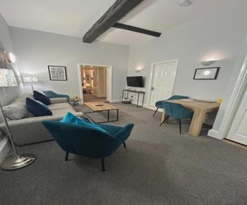Flat 5 - 2 Bed City Centre Affordable Quality