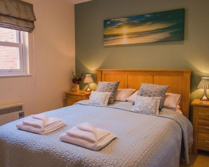 Heart Of The City Flat with Free Parking
