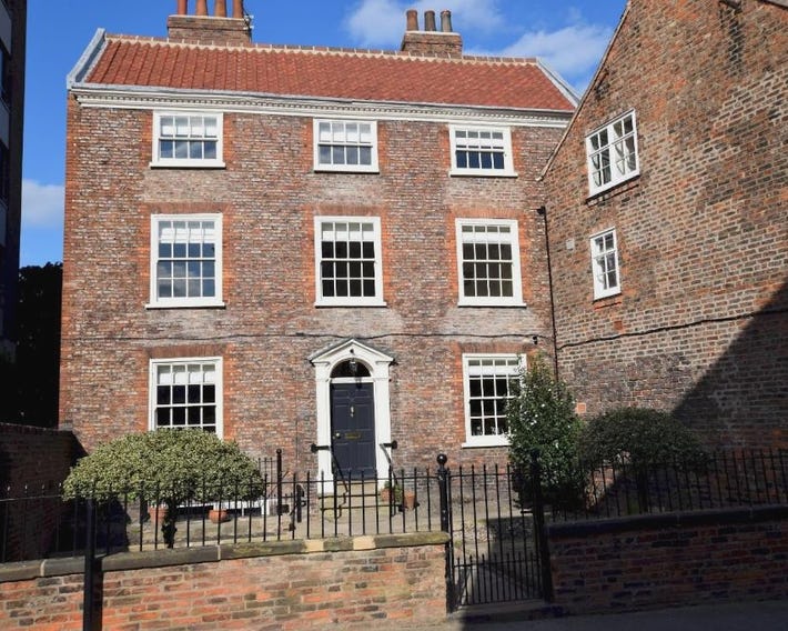 14 St Saviours Place, YORK