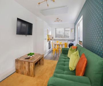 Plum Tree Retreat-free Parking