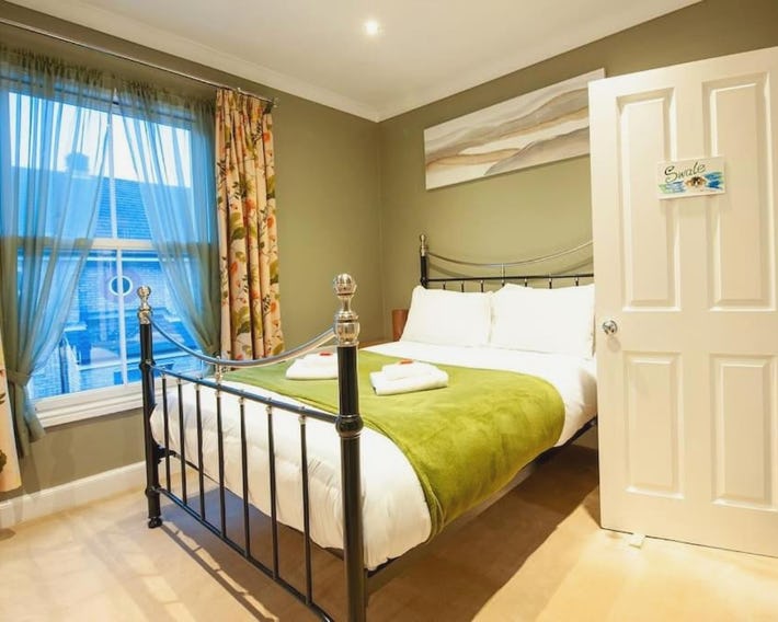 Clifford House - 4 Bed Home Within The City Walls