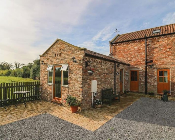 Decca cottage is Cheerful one bedroom cottage
