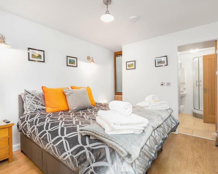 Chunal Apartment Central Glossop