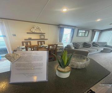 Luxury Static Home 2 Bed Sleeps 6