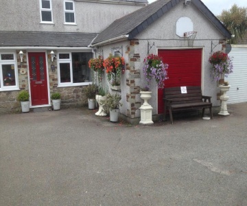 Treviglos Lodge Bed & Breakfast