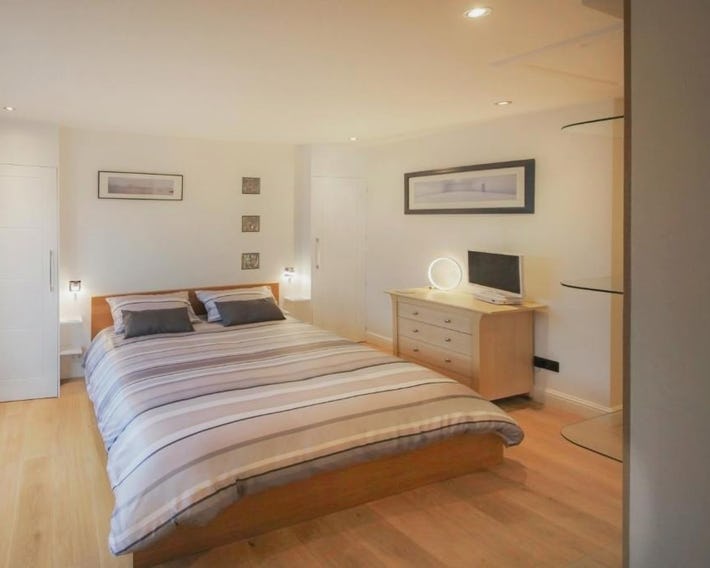Orchard Road Studio Apartment