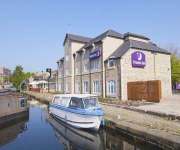 Premier Inn Huddersfield Central