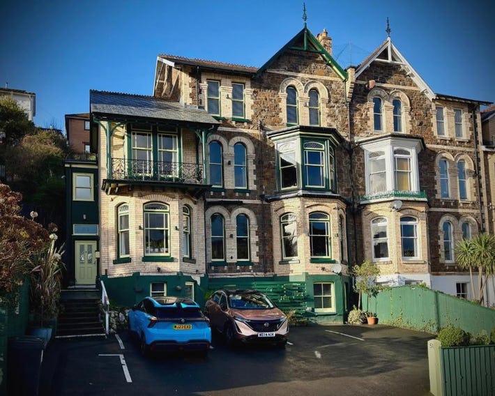 The Earlsdale Bed and Breakfast