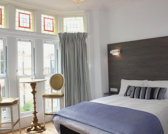 Grosvenor House - onsite free parking