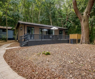 Woolverstone Marina And Lodge Park