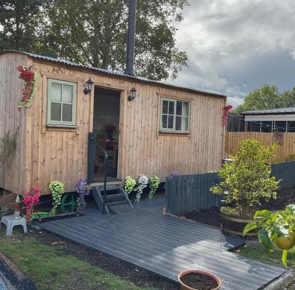 Shepherds Hut at The Old School House