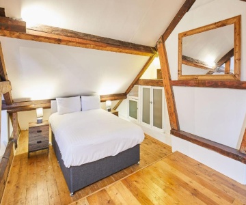 Host & Stay - The Duck Pond