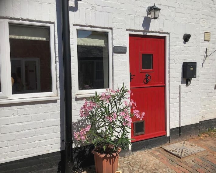 Beautiful mews cottage. Ledbury town centre.