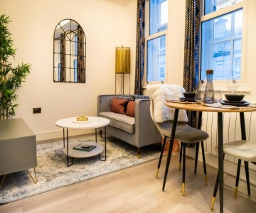 Kirkgate Suites - Stylish City Centre Apartment
