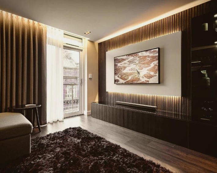 The Acacia, Luxury with Private Balcony & Two Parking Spaces