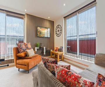 Desi Suite, Free Parking, Balcony
