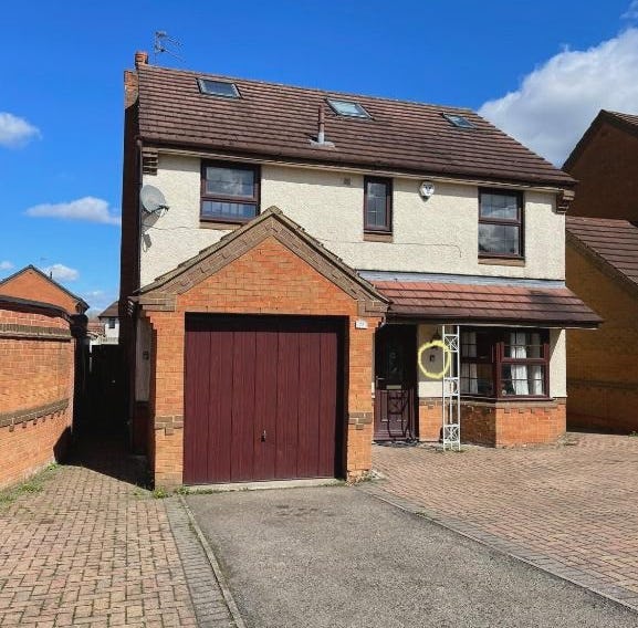 3 Floors, Sleeps 16, 4 Baths, 5 Parking, Bradgate Park, Richard III, Leicester