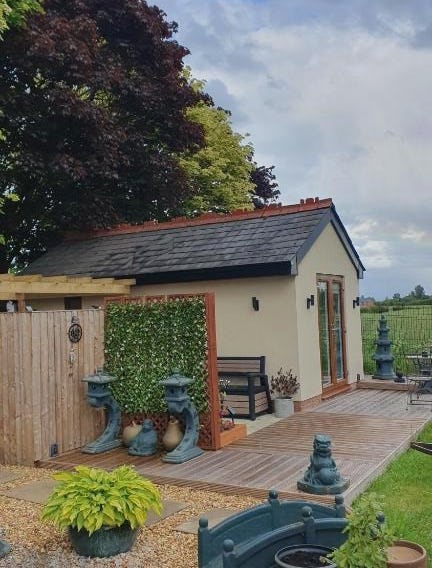 Country Guest House With Hot Tub