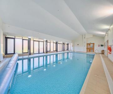 Marine Court Three Bedroom Second-floor Apartment 32