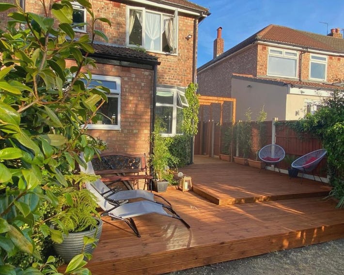 Luxury 5* Home with Secret Garden and Free Parking