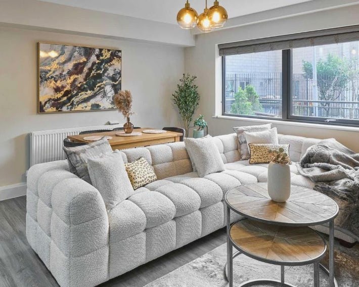 Host & Stay - Chic Townhouse by the Docks