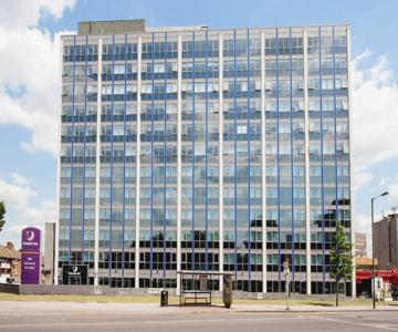 Premier Inn London Hendon (The Hyde)
