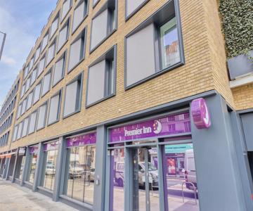 Premier Inn London Hammersmith (Shepherds Bush Road)