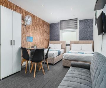 Whitechapel Grand
