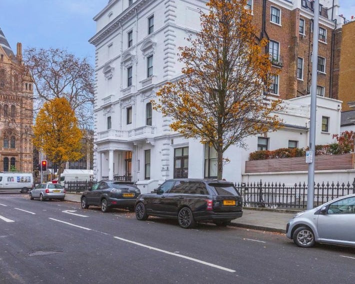 South Kensington Apartment x4, London