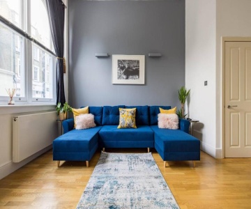 Niru Modern & Stylish Flat Whuge Private Terrace